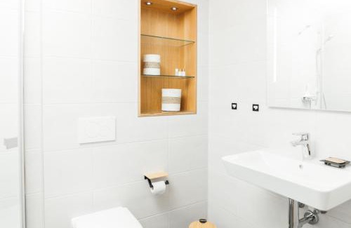 Scheidegg Apartment | Ferienwohnung Kaiserblick - Pool Sauna Bergsicht