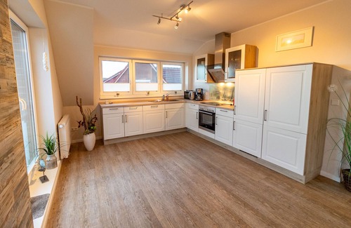 Greetsiel Apartment | Ferienwohnung Kieknüst OG
