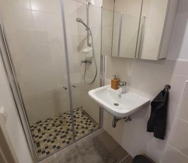 Zeiskam Apartment | Ferienwohnung Kleine Südpfalz