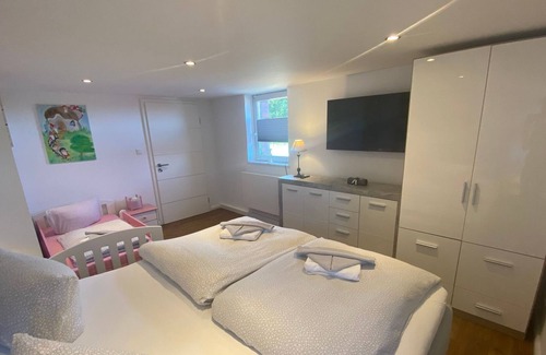 Kavelstorf Apartment | Ferienwohnung Landliebe mit Großem Garten und Spielplatz - Ferienwohnung Landliebe