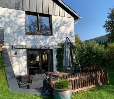 Nuttlar Apartment | Ferienwohnung Losenberg