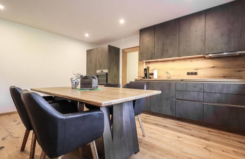 Ausserbraz Apartment | Ferienwohnung mit Ausblick