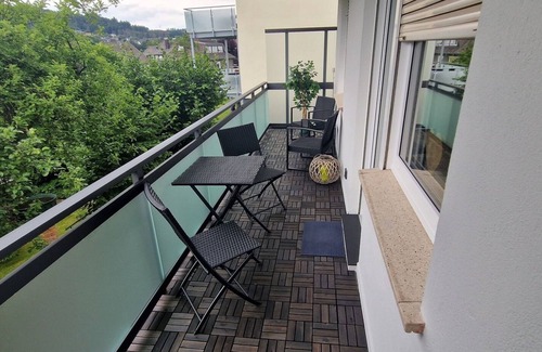 Bad Berleburg Apartment | Ferienwohnung mit Balkon für 4 Personen