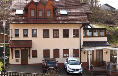Heigenbruecken Apartment | Ferienwohnung mit Badewanne und kostenfreier WLAN-Nutzung