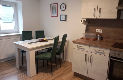 Reisbach House | Ferienwohnung mit Garten in Reisbach Nähe Bayernpark