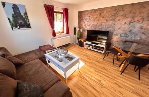 Neugersdorf Apartment | Ferienwohnung mit Gartennutzung, Garage und Wallbox