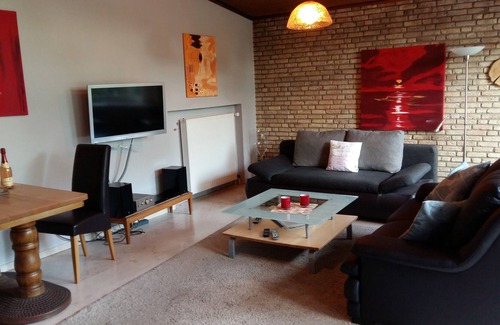 Emsdetten Apartment | Ferienwohnung mit Großer Terrasse und Eigenem Garten