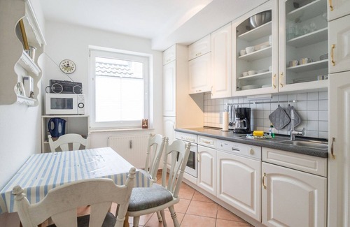 Ostseebad Baabe Apartment | Ferienwohnung "naurulokki"