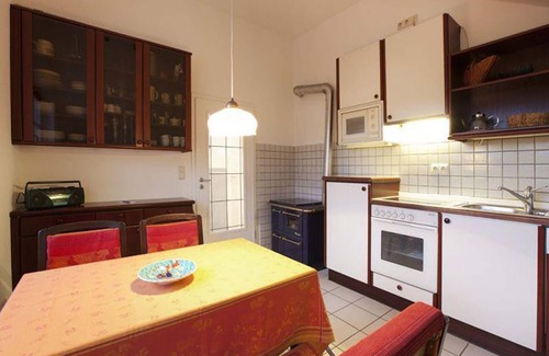 Bad Endorf Apartment | Ferienwohnung Nr. 1 - "Panoramablick", 108 qm Obergeschoss, 1 separates Schlafzimmer