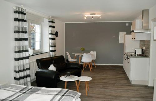 Breberen Apartment | Ferienwohnung Palmen