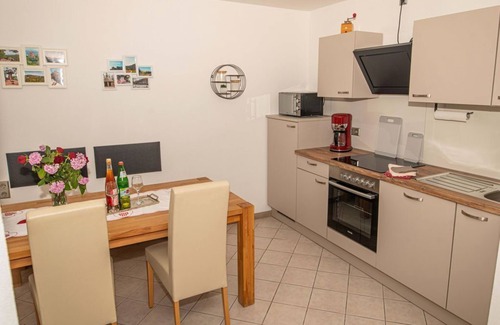 Nothweiler Apartment | Ferienwohnung Sandra - Appartement/fewo, Dusche und Bad, WC, Ruhig