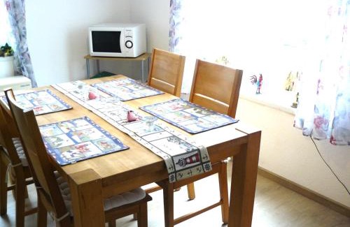 Woehrden Apartment | Ferienwohnung Sauer