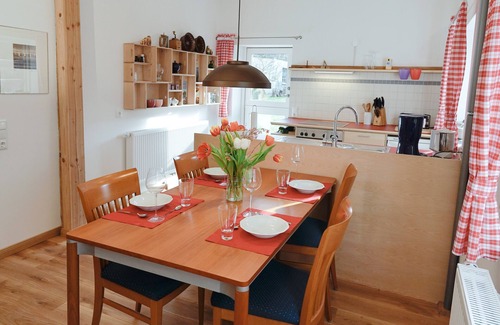 Damshagen House | Ferienwohnung Schweizerhaus