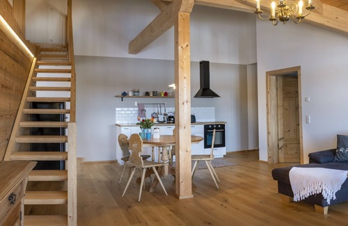 Wackersberg Apartment | Ferienwohnung Singer "morgensonne"