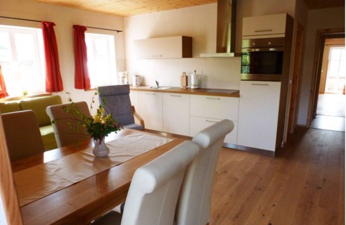Hinterhermsdorf Apartment | Ferienwohnung Teichstein