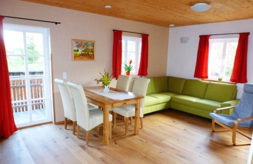 Hinterhermsdorf Apartment | Ferienwohnung Teichstein