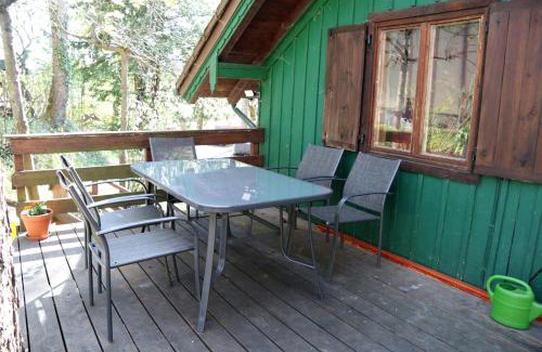 Starnberg Apartment | Ferienwohnung THAYSIA mit 4 Zimmern und Terrasse und Garten