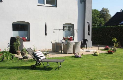 Gotterswickerhamm Apartment | Ferienwohnung Voerde-Götterswickerhamm-"die Perle am Niederrhein"