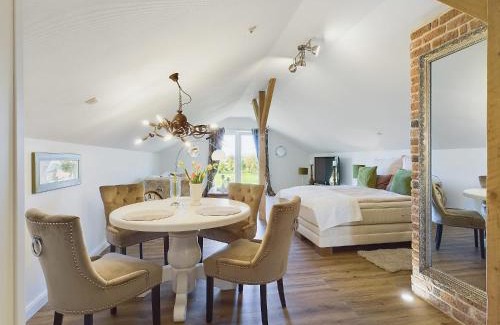 Westerende Kirchloog Apartment | Ferienwohnung Wolkenspiel