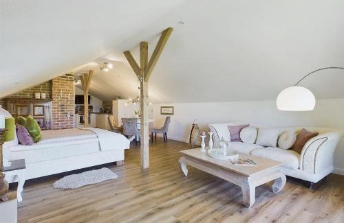 Westerende Kirchloog Apartment | Ferienwohnung Wolkenspiel