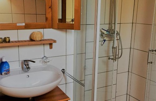 Friesdorf Apartment | Ferienwohnung "Zum Schlossblick"