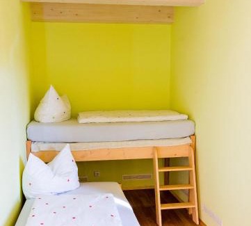 Niederrathen House | Ferienwohnungen Alte Destillerie Rathen