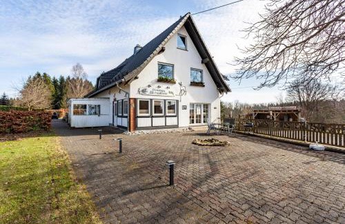 Brachthausen Apartment | Ferienwohnungen Zum Hasenbahnhof
