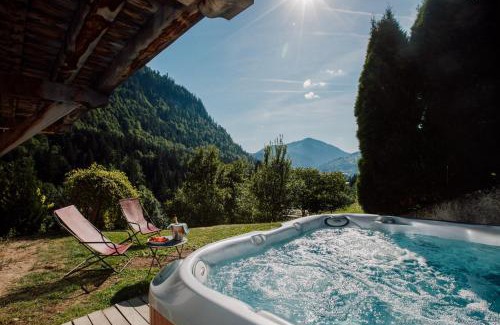 Montriond Ski Chalet | Ferme A Jules - Stunning Farmhouse sleeps up to 26