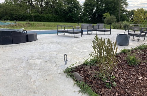 Castelsagrat House | Ferme Contemporaine Avec Piscine Chauffé en Pleine Campagne
