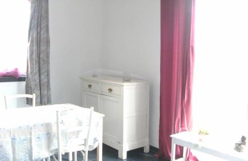 Ville-Pommeroeul Apartment | Ferme Lenfant Rez