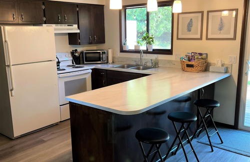 Adna House | Fern Hill Retreat