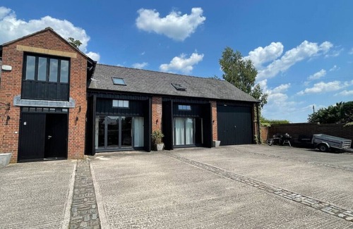 Knutsford House | Fernside Barn Apartment