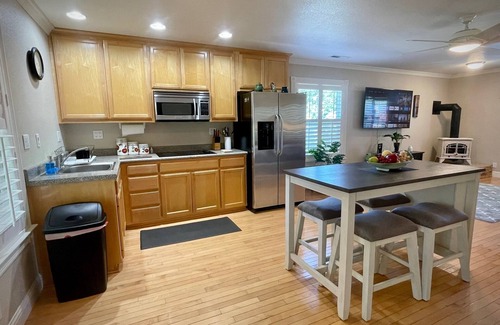 Jackson Apartment | Ferrari House 1BD Hideaway Apartment