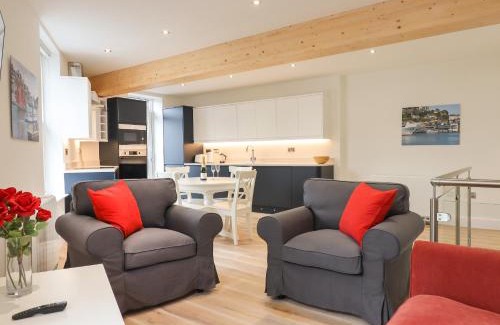 Dartmouth House | Ferryside