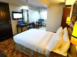Santa Cruz Hotel | Fersal Hotel - Manila