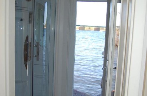 Werder Boat Rental | feststehendes Hausboot
