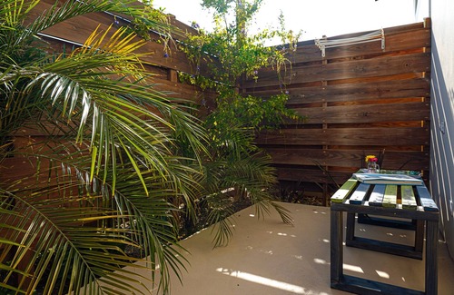 Pos Chiquito Apartment | FEW STEPS FROM MAGEL HALTO BEACH, ONE OF THE BEST IN ARUBA! Your home in Aruba!