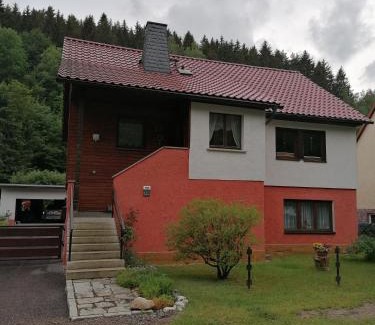 Obstfelderschmiede Apartment | Fewo am Fuße der Bergbahn
