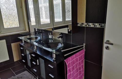 Dippelsdorf Apartment | FEWO Civrilli 5 Zi/Wohnung