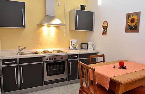 Neustadt-Hambach Apartment | Fewo Vino - House sting