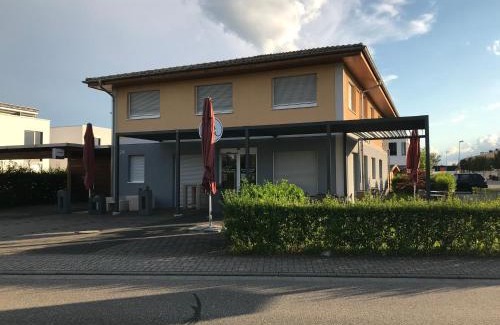 Altdorf Apartment | FeWo Golden Palace