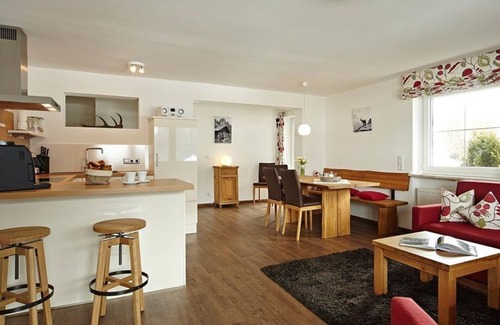 Vorderhindelang Apartment | Fewo Schneefink 55m² - Schwandenhof Ferienwohnungen