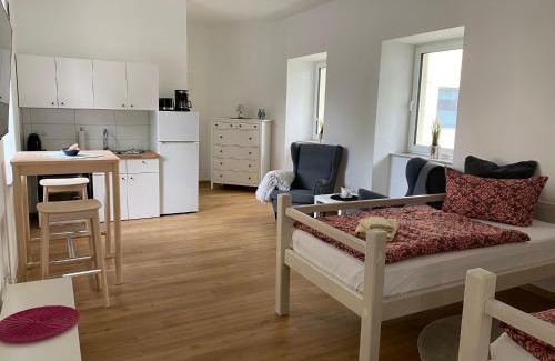 Oberdorla Apartment | FEWO Tribseerdamm