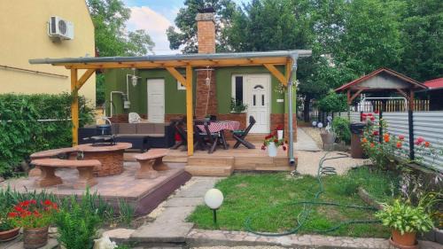 Gyoparosfuerdo Apartment | FIÓNA KUNYHÓJA APARTMANHÁZ