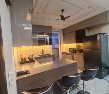 Dariyaganj Apartment | FIAA Hospitality 3BHK