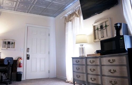 Carlsbad Bed & Breakfast | Fiddler's Inn