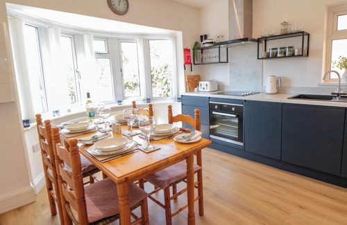 Kirkbymoorside Cottage | FIELD COTTAGE, family friendly, with a garden in Kirkbymoorside
