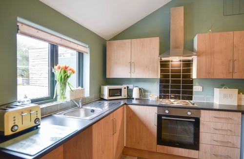 Raymonds Hill Cottage | FIELD VIEW AT COOMB BANK FARM, pet friendly in Raymond's Hill