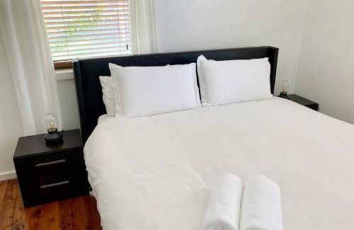 East Maitland House | Fieldsend Cottage