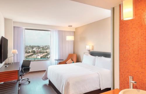 Puebla Hotel | Fiesta Inn Parque Puebla